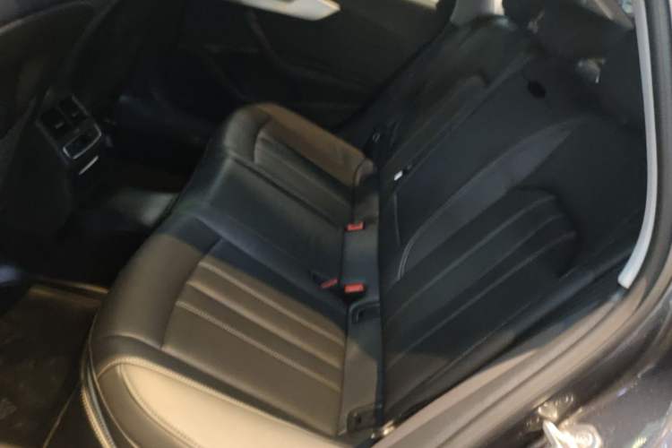 Used Audi A4L 2022 40 TFSI Luxury Dynamic Model Left Rear Seat