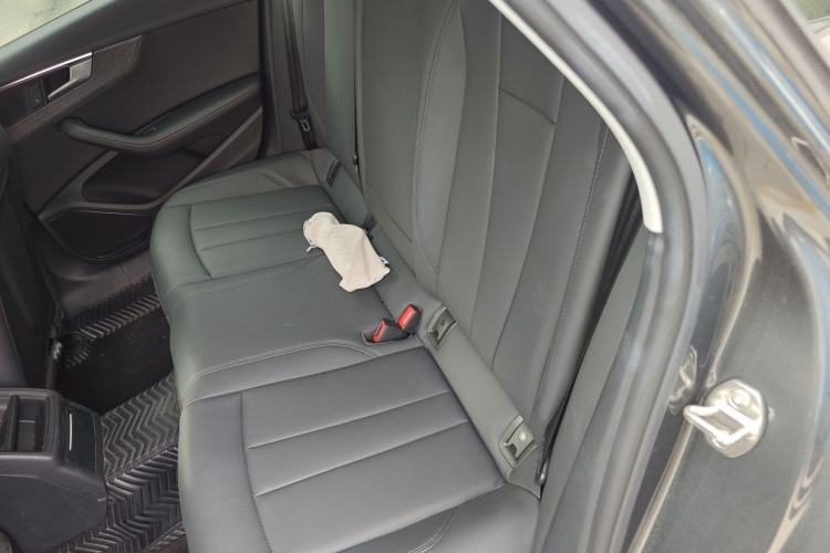 Used Audi A4L 2022 40 TFSI Stylish and Elegant Edition Left Rear Seat