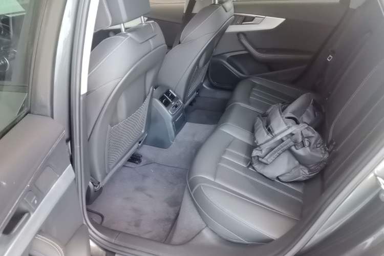 Used Audi A4L 2022 40 TFSI Luxury Dynamic Model Left Rear Seat