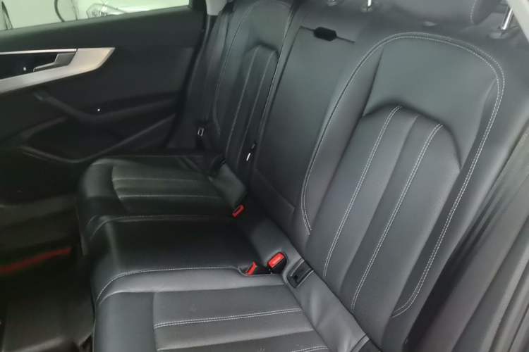 Used Audi A4L 2022 40 TFSI Fashion Dynamic Model Left Rear Seat