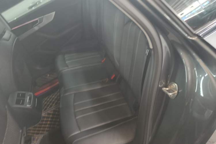 Used Audi A4L 2022 40 TFSI Luxury Dynamic Model Left Rear Seat
