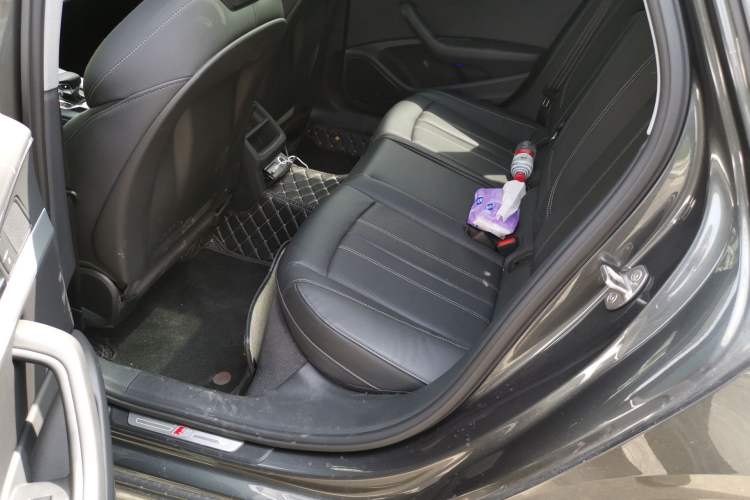 Used Audi A4L 2022 40 TFSI Fashion Dynamic Model Left Rear Seat