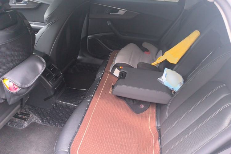 Used Audi A4L 2022 40 TFSI Fashion Dynamic Model Left Rear Seat