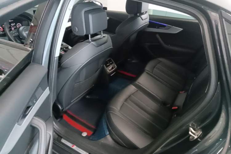 Used Audi A4L 2022 40 TFSI Luxury Dynamic Model Left Rear Seat