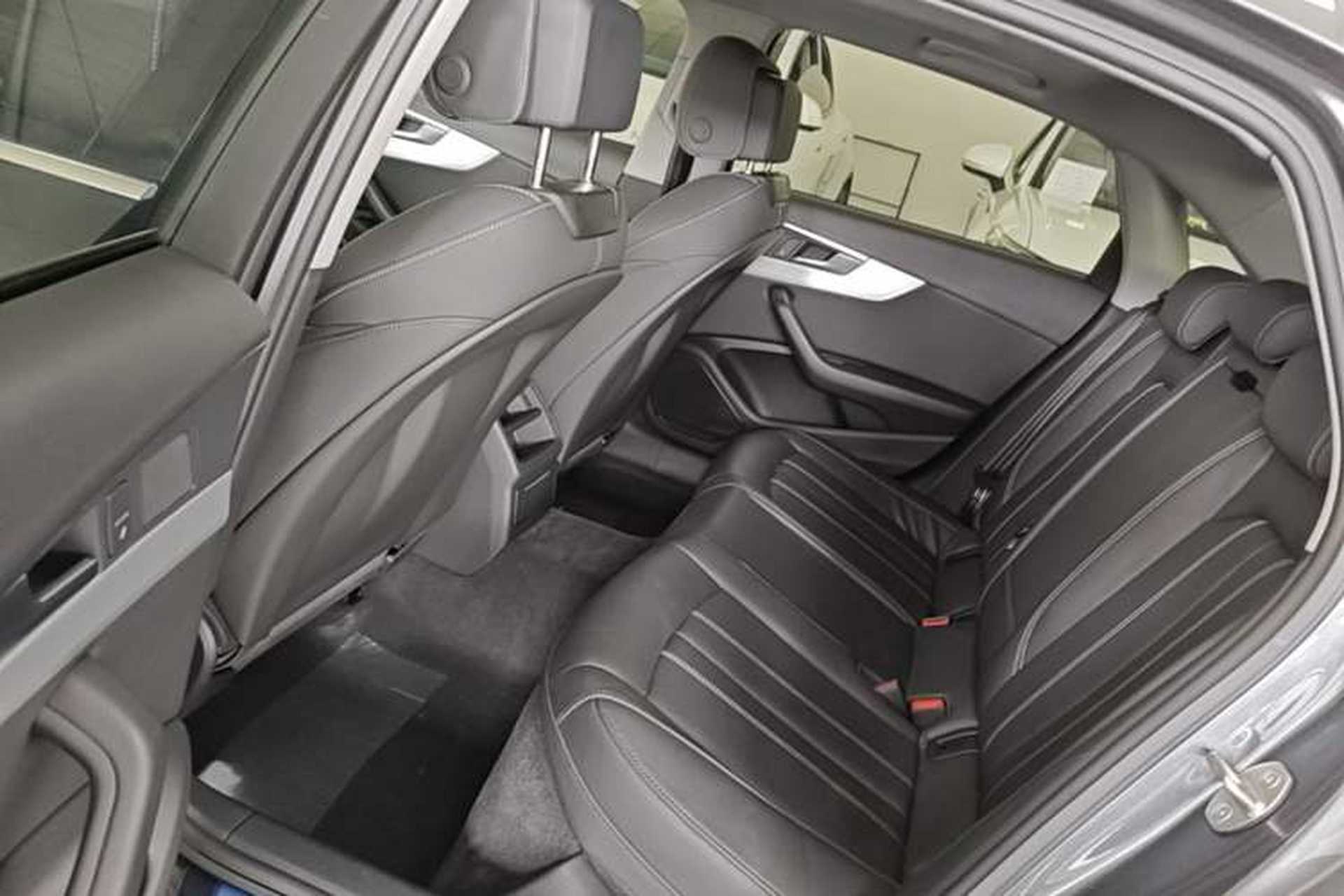 Used Audi A4L 2022 40 TFSI Fashion Dynamic Model Left Rear Seat