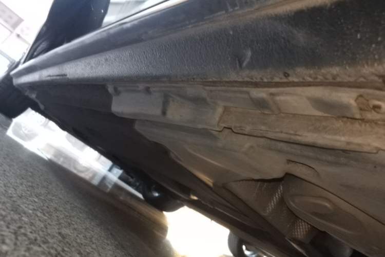 Used Audi A4L 2022 40 TFSI Luxury Dynamic Model Left Side Sill