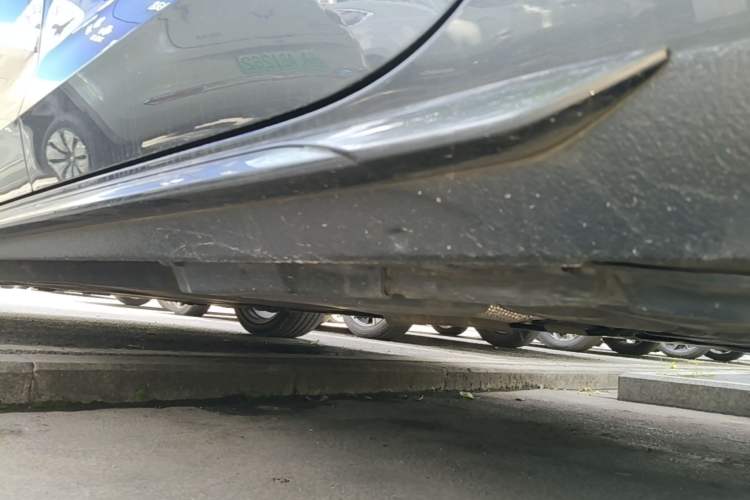 Used Audi A4L 2022 40 TFSI Fashion Dynamic Model Left Side Sill