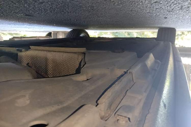 Used Audi A4L 2022 40 TFSI Luxury Dynamic Model Left Side Sill