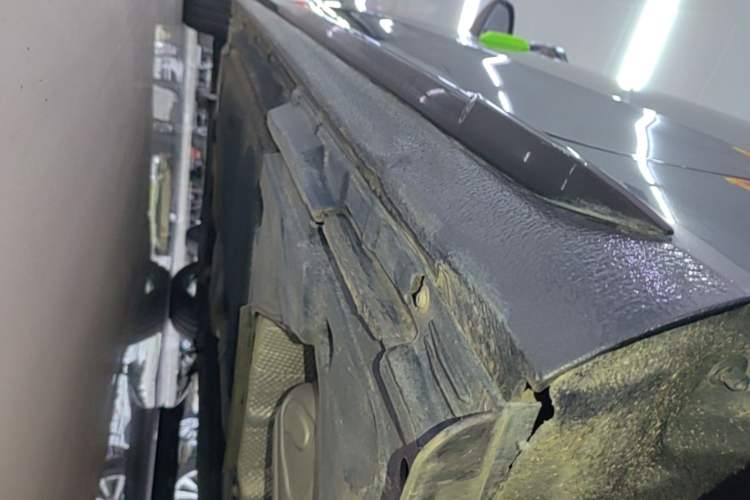 Used Audi A4L 2022 40 TFSI Fashion Dynamic Model Left Side Sill