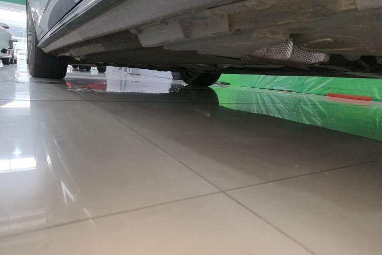 Used Audi A4L 2022 40 TFSI Luxury Dynamic Model Left Side Sill