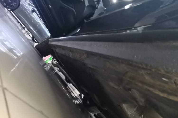 Used Audi A4L 2022 40 TFSI Fashion Dynamic Model Left Side Sill