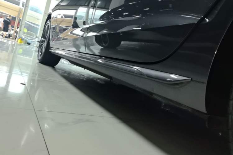 Used Audi A4L 2022 40 TFSI Fashion Dynamic Model Left Side Sill