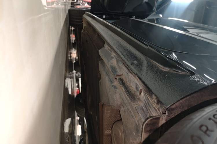 Used Audi A4L 2022 40 TFSI Luxury Dynamic Model Left Side Sill