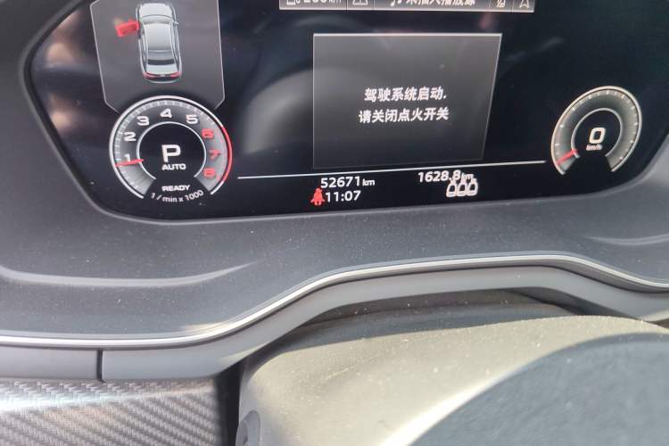 Used Audi A4L 2022 40 TFSI quattro RS Performance Package Odometer Close Up