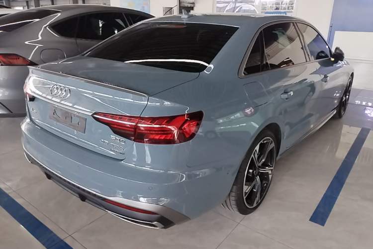 Used Audi A4L 2022 40 TFSI quattro RS Performance Package Rear Right 45 Deg