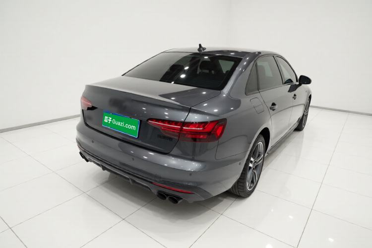Used Audi A4L 2022 40 TFSI Luxury Dynamic Model Rear Right 45 Deg