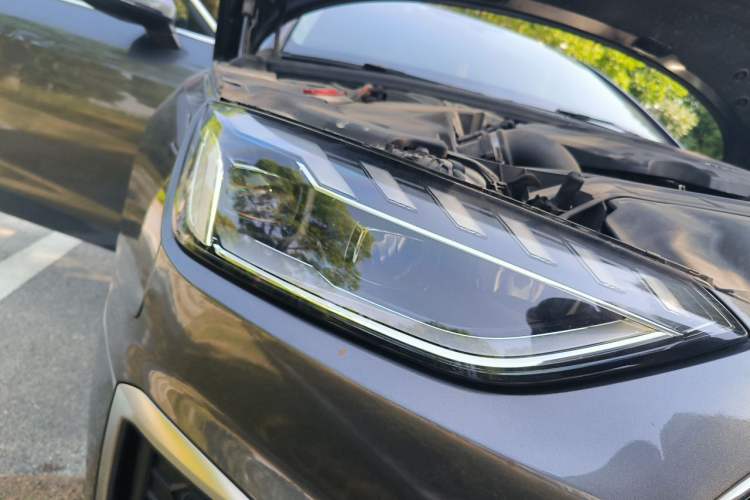 Used Audi A4L 2022 40 TFSI Fashion Dynamic Model Right Front Headlight