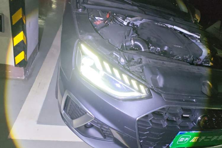 Used Audi A4L 2022 40 TFSI Fashion Dynamic Model Right Front Headlight
