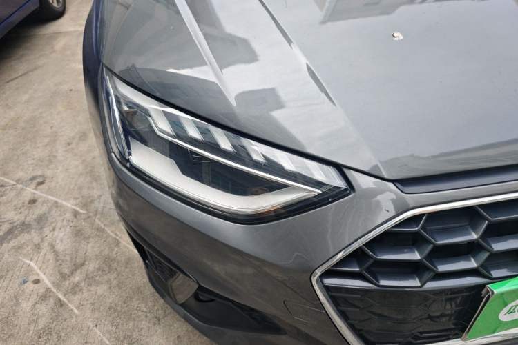 Used Audi A4L 2022 40 TFSI Fashion Dynamic Model Right Front Headlight