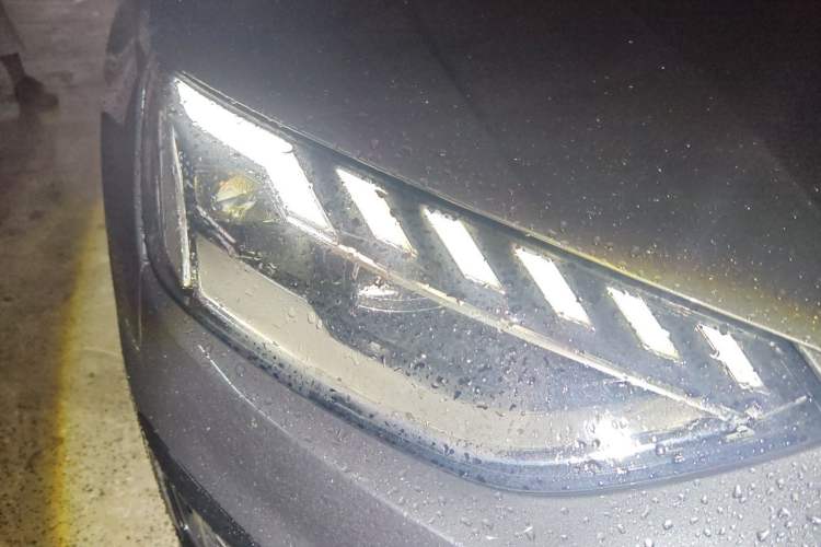 Used Audi A4L 2022 40 TFSI Fashion Dynamic Model Right Front Headlight