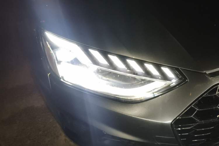 Used Audi A4L 2022 40 TFSI Luxury Dynamic Model Right Front Headlight