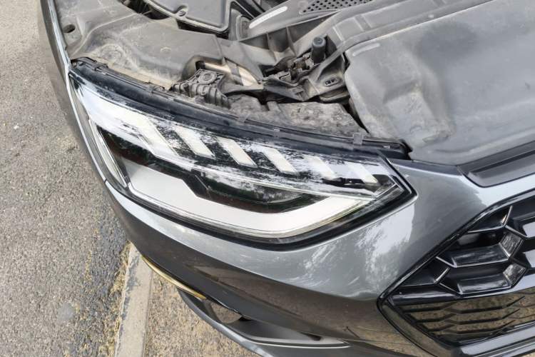 Used Audi A4L 2022 40 TFSI Luxury Dynamic Model Right Front Headlight