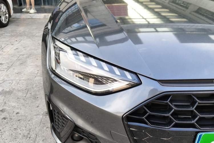 Used Audi A4L 2022 40 TFSI Luxury Dynamic Model Right Front Headlight