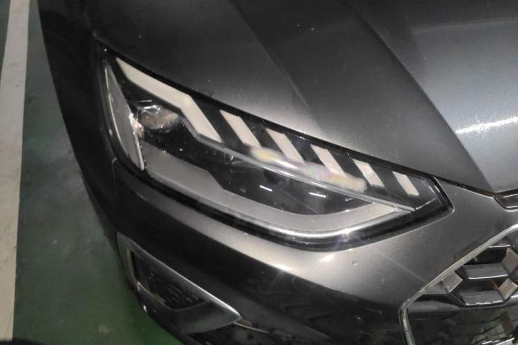 Used Audi A4L 2022 40 TFSI Fashion Dynamic Model Right Front Headlight