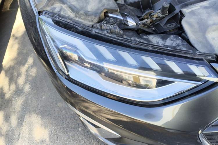 Used Audi A4L 2022 40 TFSI Fashion Dynamic Model Right Front Headlight