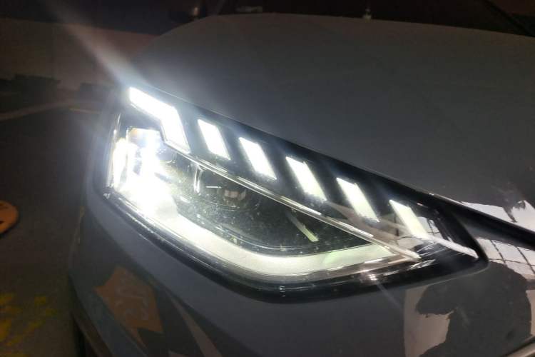 Used Audi A4L 2022 40 TFSI quattro RS Performance Package Right Front Headlight