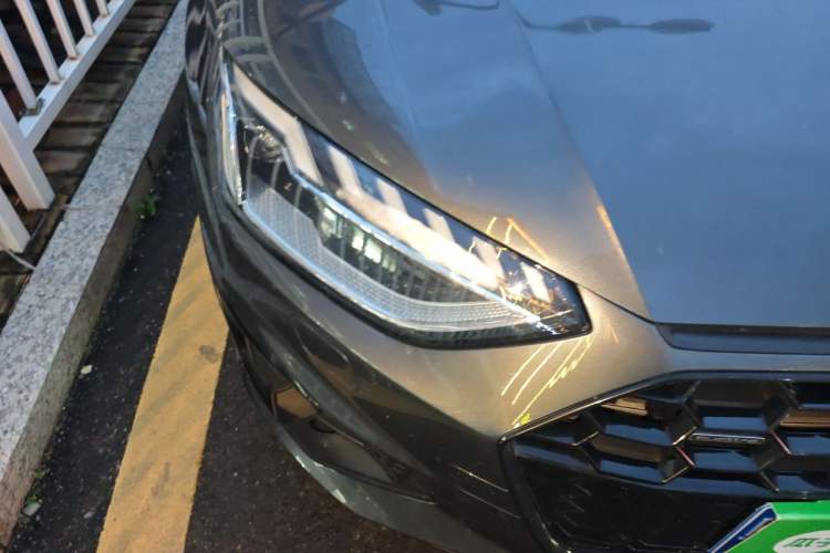 Used Audi A4L 2022 45 TFSI quattro Prestige Dynamic Edition Right Front Headlight