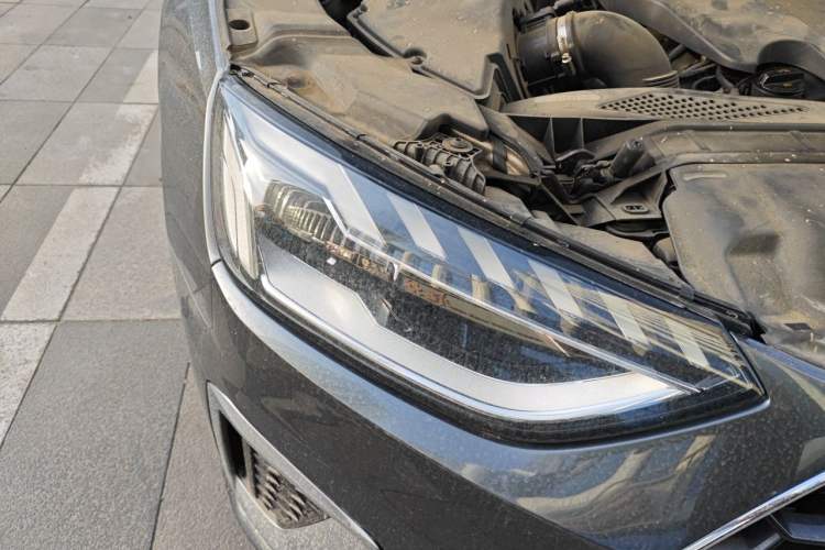 Used Audi A4L 2022 40 TFSI Fashion Dynamic Model Right Front Headlight