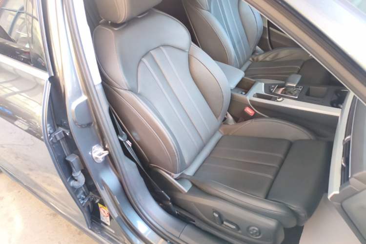 Used Audi A4L 2022 40 TFSI Fashion Dynamic Model Right Front Seat