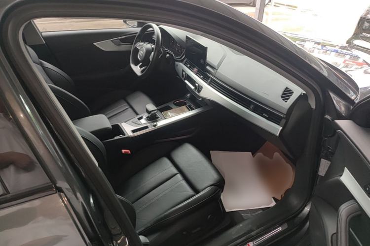 Used Audi A4L 2022 40 TFSI Fashion Dynamic Model Right Front Seat