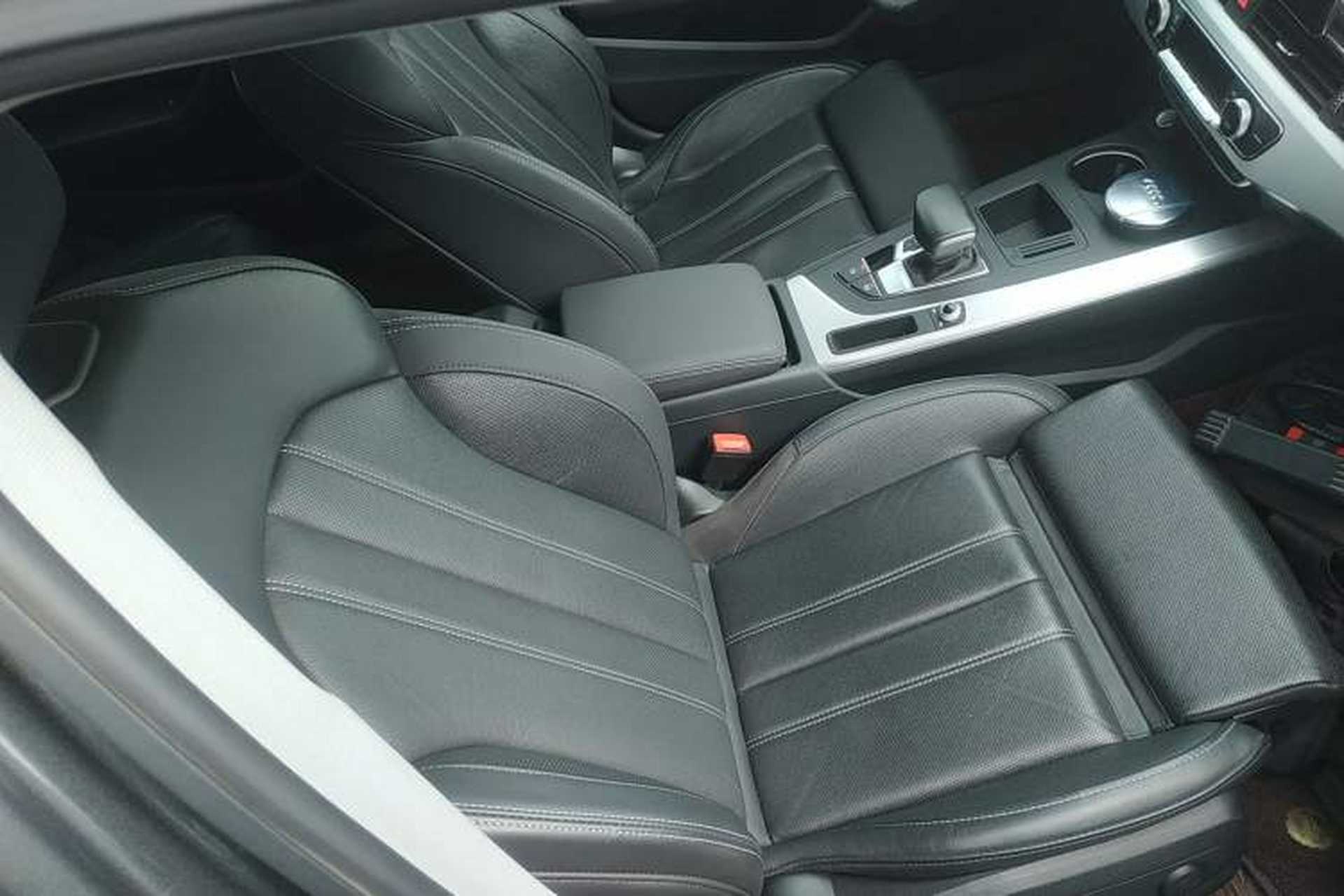 Used Audi A4L 2022 40 TFSI Fashion Dynamic Model Right Front Seat
