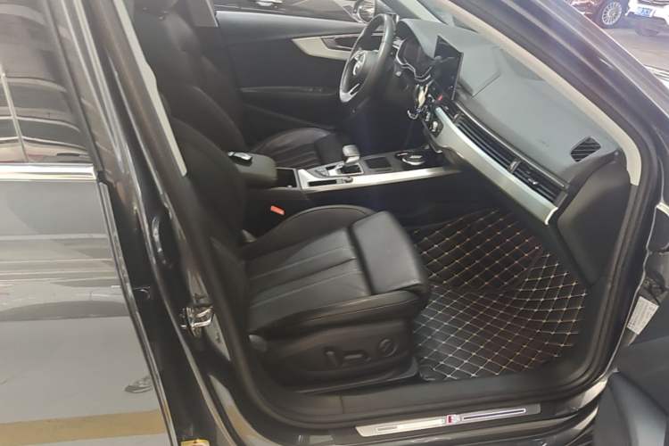 Used Audi A4L 2022 40 TFSI Fashion Dynamic Model Right Front Seat