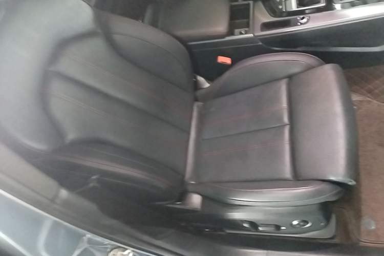 Used Audi A4L 2022 40 TFSI quattro RS Performance Package Right Front Seat