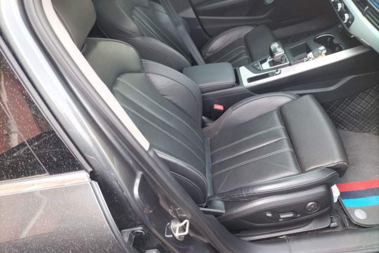 Used Audi A4L 2022 40 TFSI Fashion Dynamic Model Right Front Seat