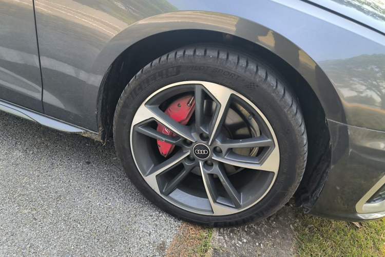 Used Audi A4L 2022 40 TFSI Fashion Dynamic Model Right Front Wheel Hub