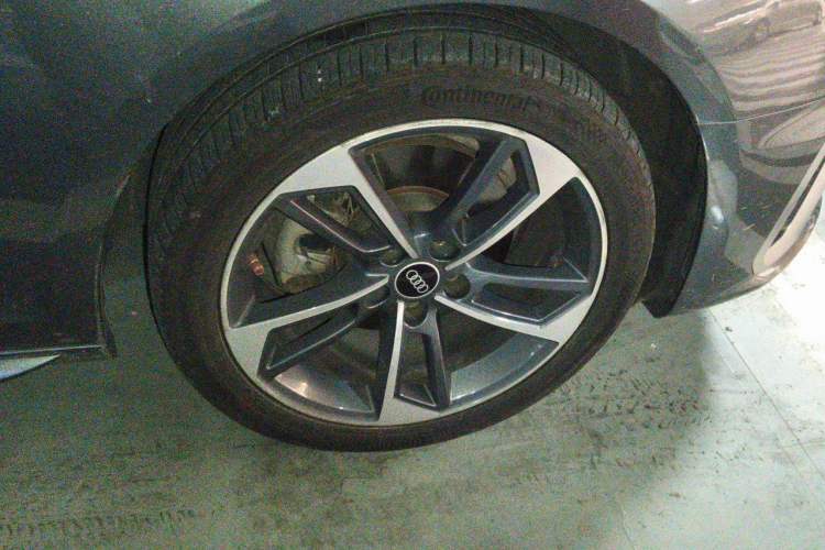 Used Audi A4L 2022 40 TFSI Fashion Dynamic Model Right Front Wheel Hub