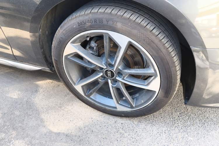 Used Audi A4L 2022 40 TFSI Fashion Dynamic Model Right Front Wheel Hub