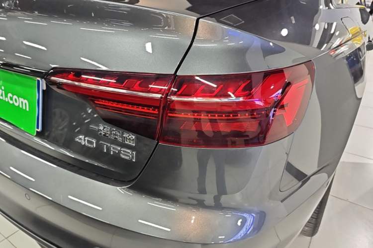 Used Audi A4L 2022 40 TFSI Luxury Dynamic Model Right Rear Taillight