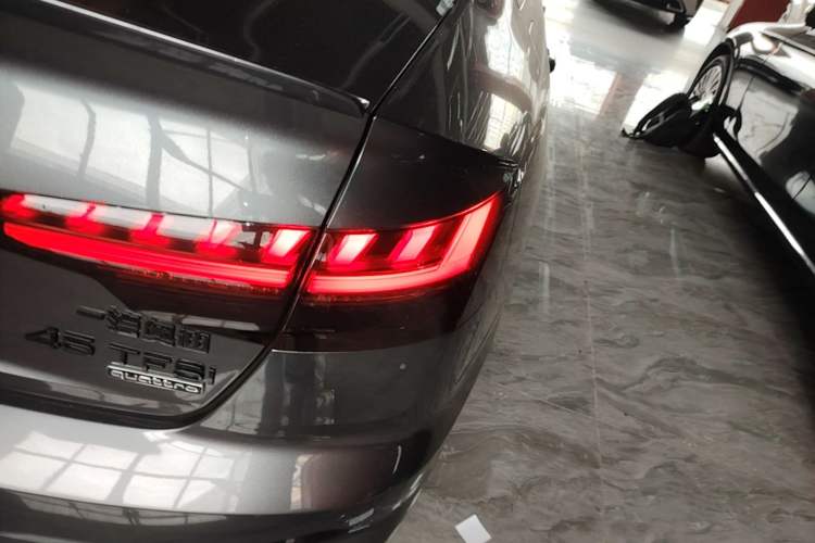 Used Audi A4L 2022 45 TFSI quattro Prestige Dynamic Edition Right Rear Taillight