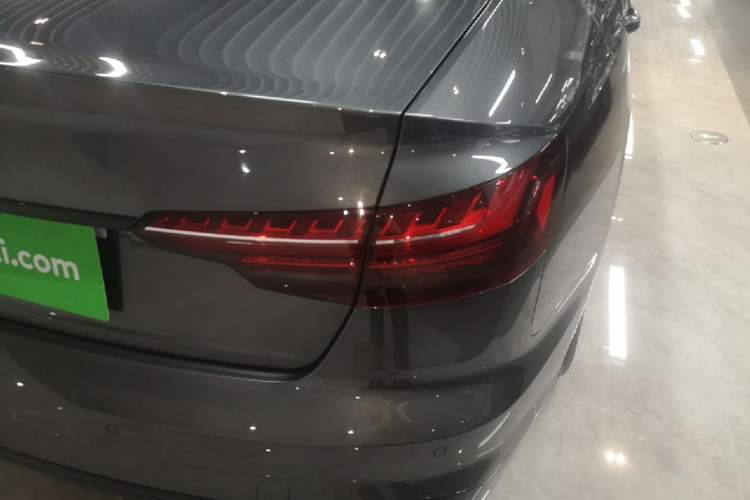 Used Audi A4L 2022 40 TFSI Luxury Dynamic Model Right Rear Taillight