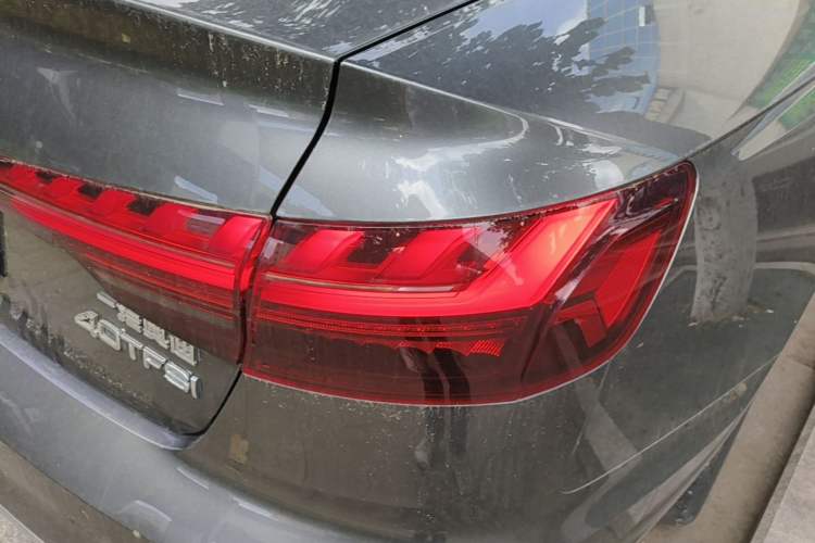 Used Audi A4L 2022 40 TFSI Fashion Dynamic Model Right Rear Taillight