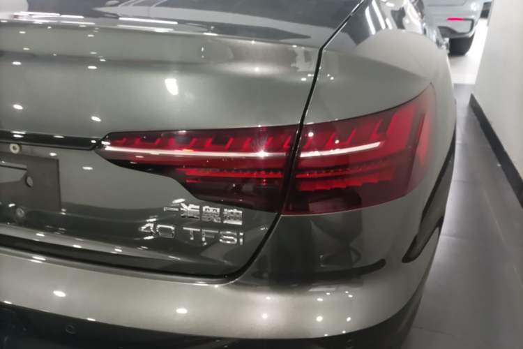 Used Audi A4L 2022 40 TFSI Luxury Dynamic Model Right Rear Taillight
