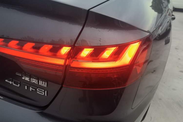 Used Audi A4L 2022 40 TFSI Luxury Dynamic Model Right Rear Taillight