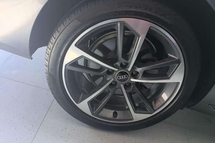Used Audi A4L 2022 40 TFSI Fashion Dynamic Model Right Rear Wheel Hub