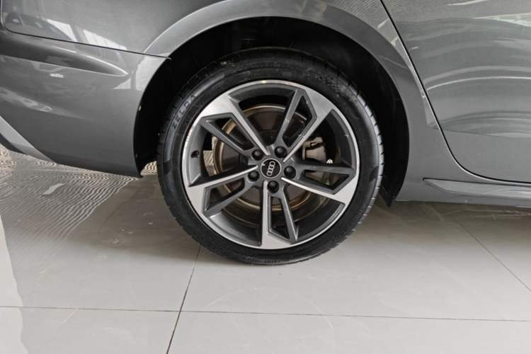 Used Audi A4L 2022 40 TFSI Fashion Dynamic Model Right Rear Wheel Hub