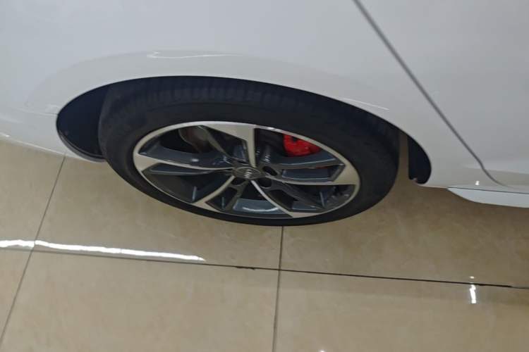 Used Audi A4L 2022 40 TFSI Fashion Dynamic Model Right Rear Wheel Hub